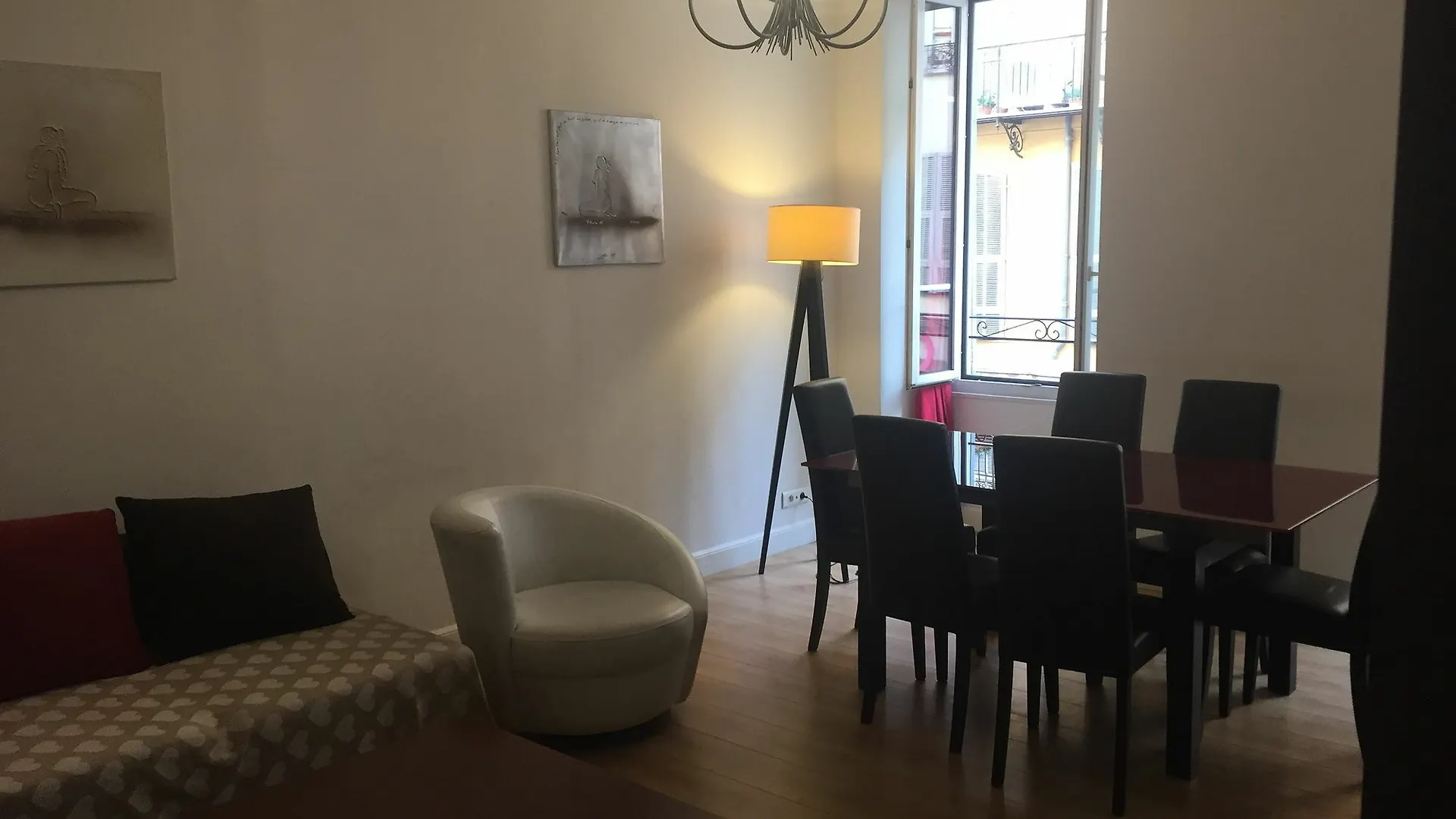 Stay In The Heart Of Nice Apartment